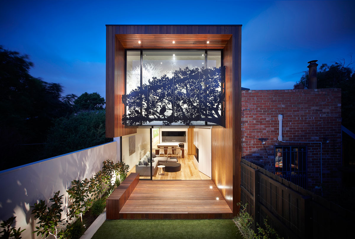 stately-elevated-house-design-brown-wooden-laminated-classic-walls-floor-and-ceiling-blend-clear-glass-pattern-trees-sticker-glass-wall-solid-glass-white-painted-made-of-concrete-yard-fence-stately-el